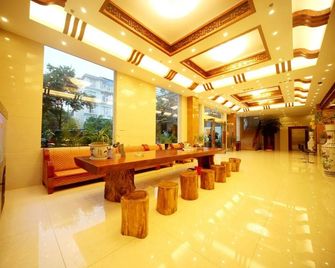 Cheng Feng Hotel - Baoshan - Lobby