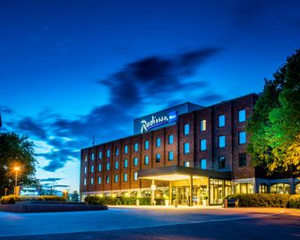 Radisson Blu Arlandia Hotel, Stockholm-Arlanda - Arlanda - Gebouw