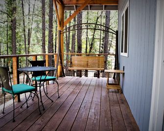 The Haven at the Bar OK - Beautiful guest cottage nestled in the pines - Happy Jack - Balcony