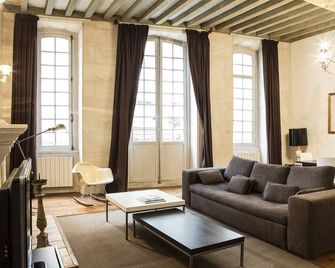 Descazeaux - Μπορντό - Σαλόνι