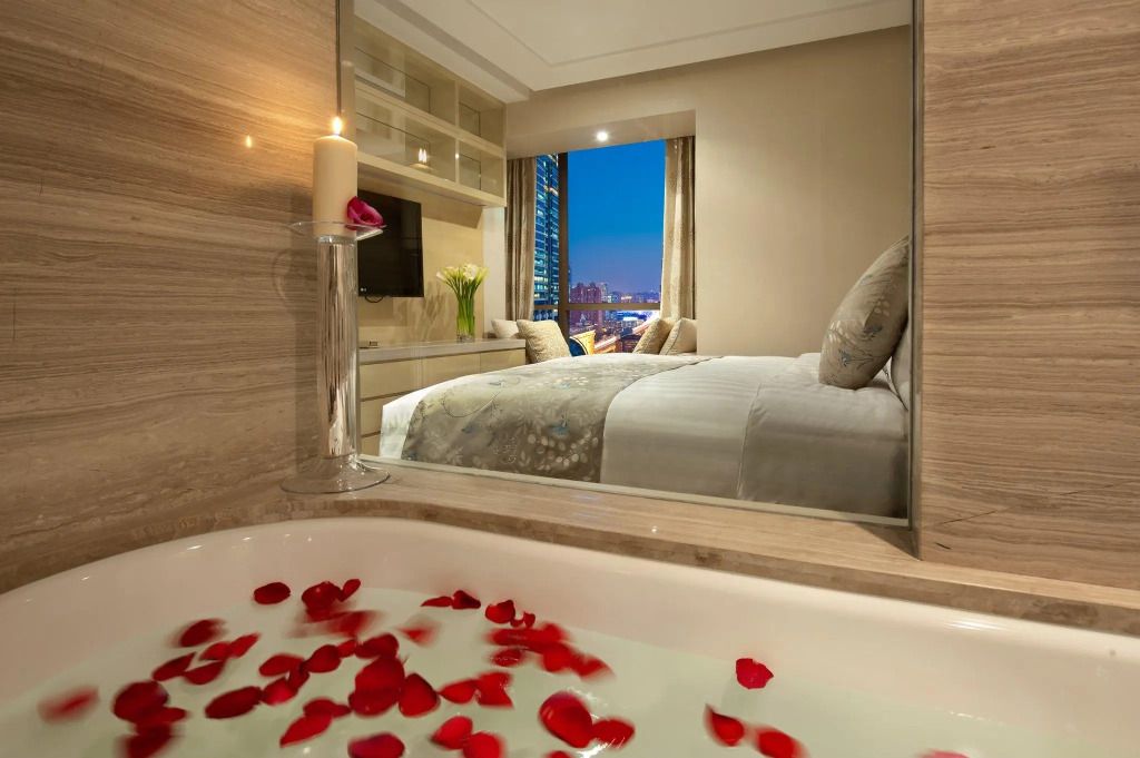 كمبينسكي ذي وان سويتس هوتل شانغهاي داونتاون