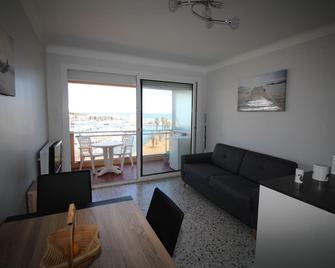 TRIDENT - T2 avec vue sur la marina et à deux pas de la plage - Canet-en-Roussillon - Living room
