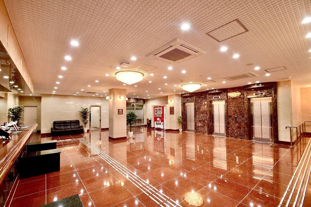 Himeji Ekimae Universal Hotel Minamiguchi - 姬路市 - 大廳