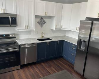 Brand New! Soulard Charmer - Pet Friendly. - St. Louis - Kitchen