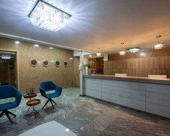 Hotel Olympia - Vila Velha - Front desk