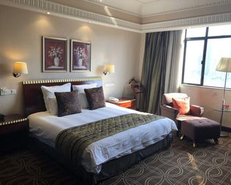 Hengshan Picardie Hotel - Shanghai - Bedroom