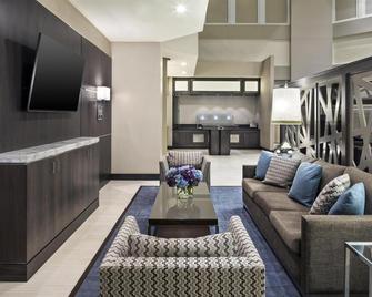 Sheraton Suites Galleria-Atlanta - Atlanta - Living room