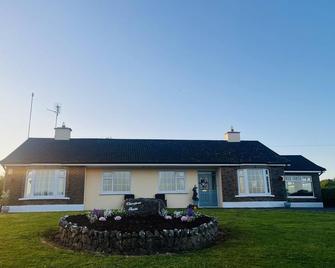 Carratraw Chalet - Cavan - Building