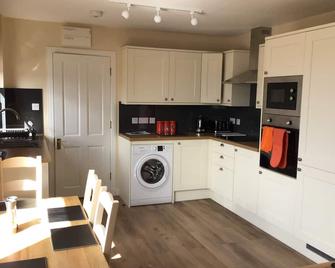 Suil Na Mara Studio - Lochinver - Kitchen