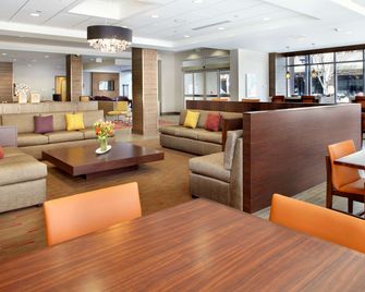 حياة هاوس دينفر/ليكوود آت بيلمار - ليكوود - ردهة