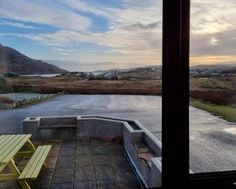 Brae Lea House, Lochboisdale, South Uist. Outer Hebrides - Isle of South Uist - Patio