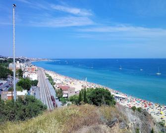 Liana Seaview & Beach - Apartment - Montgat - Beach