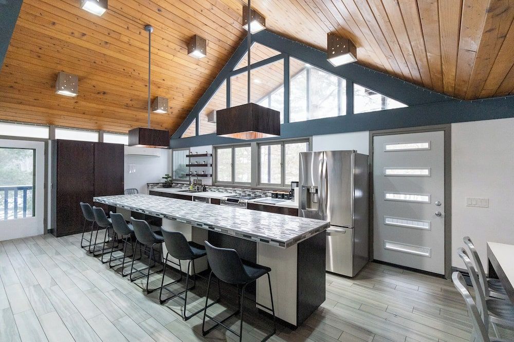 Waterfront Home with Pontoon, Movie & Game Room-Perfect for Families & Getaways! - Park Rapids - Kitchen