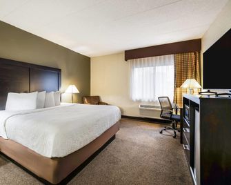 Baymont by Wyndham Janesville - Janesville - Bedroom