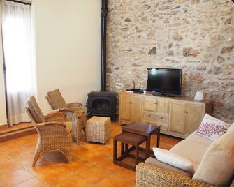 Self catering Maset de Castanyer for 4 people - Tortosa - Sala de estar