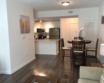 Live in the Heart of Atlantic Station - Atlanta