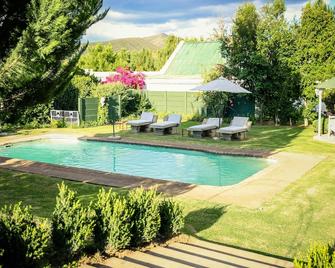 Oue Werf Country House - Oudtshoorn - Πισίνα
