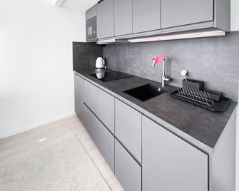 Awesome Home In Uddevalla With Wifi - Uddevalla - Kitchen