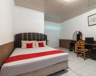 RedDoorz Near Rsud M Yunus Bengkulu - Bengkulu - Slaapkamer