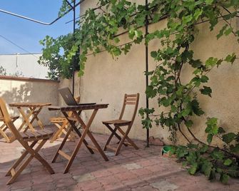 Buddha Hostel - Chişinău - Patio
