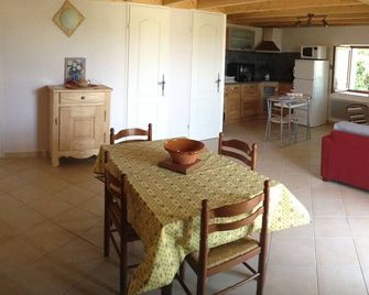 Renovated house in the heart of the Corbières and the Cathar country - Durban-Corbières - Comedor