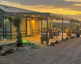 Elephant Lake Sunset Oasis - Elephant Butte