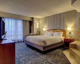Courtyard by Marriott Tysons McLean - McLean - Bedroom