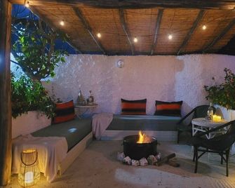 Khanfous Retreat - Asilah - Patio