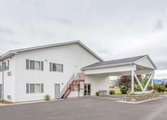 Super 8 by Wyndham Driggs - Driggs - Building
