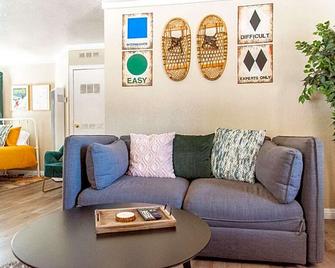 Lakewood Cabins - Big Bear Lake - Oturma odası
