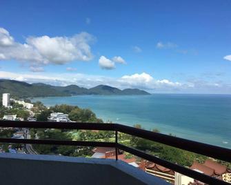 sri sayang resort service apartment - Batu Ferringhi - Balkon