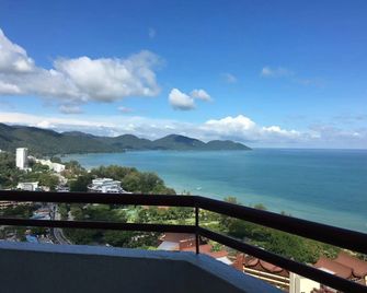 Sri Sayang Service Apartment - Batu Ferringhi - Balkon