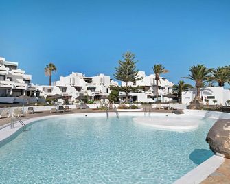 Los Molinos 4306 - Costa Teguise - Piscine