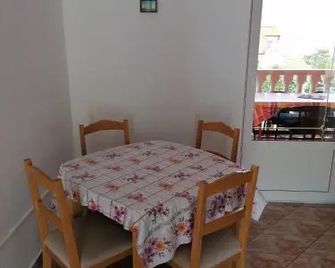 Apartments Villa Venera - Zadar - Comedor