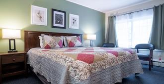 Acadia Pines Motel - Salsbury Cove - Bedroom
