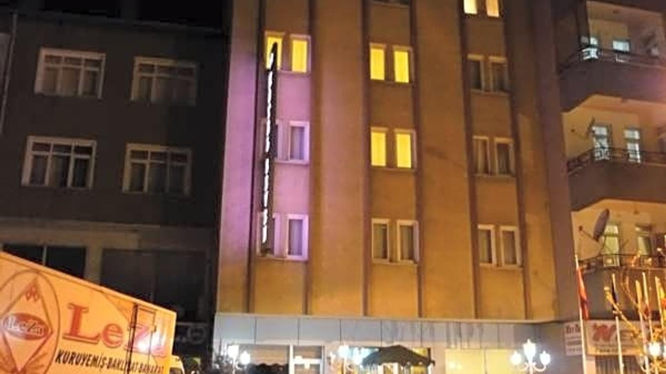 Hotel Seven Brothers