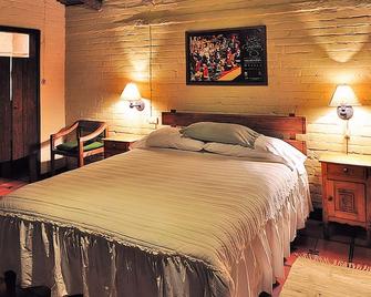 Villa Patzcuaro Garden Hotel - פצקוארו - חדר שינה