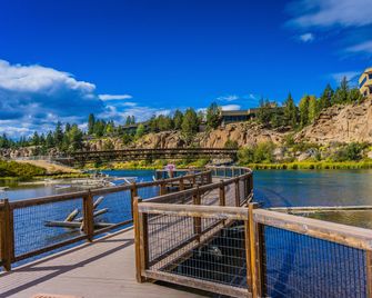 Holiday Inn Express & Suites Bend South By IHG - Bend - Balkon