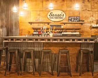 Oak Manor, a luxurious property on 6,6 acres. - Torrington - Bar