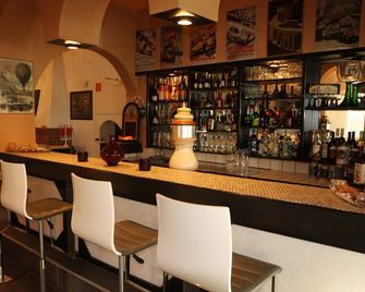 Hotel Diba - Hemmingen - Bar