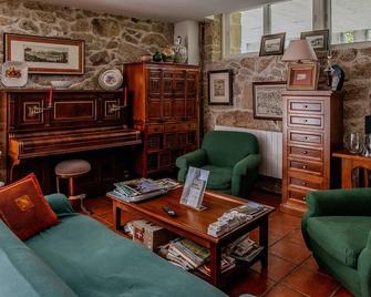 Casa Rural O´Pozo - Borela - Sala de estar