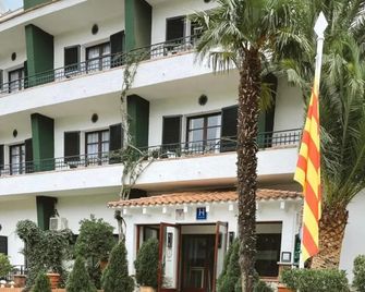 Hotel Gri-Mar - Llanca - Будівля