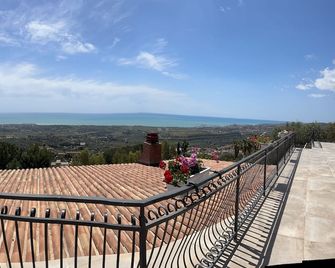 La casa di Pippo Flora - Agrigento - Balkon