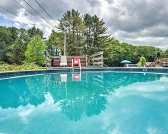 Ocean Inlet Cottage with Deck and Grill! - Bath - Zwembad