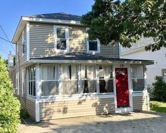 2 Bdrms, Sleeps 6, 1 1/2 Bath - Onset - Edificio