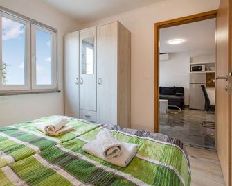 1 Bedroom Nice Apartment In Piran - Piran - Ložnice