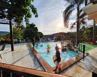 Tongta Homestay - Saraburi - Pool