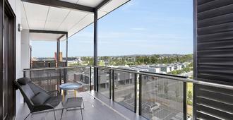 Devlin Apartments - Geelong - Balcony