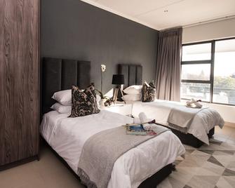 Odyssey Luxury Apartments - Johannesburg - Bedroom