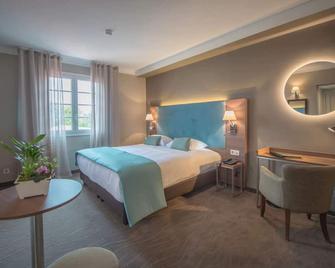 Hotel Lou Castelet - Carros - Chambre